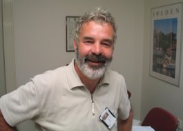 Roel Schimmel, onze vriendelijke, maar o zo scherpe, donatiefunctionaris van het MST in Enschede